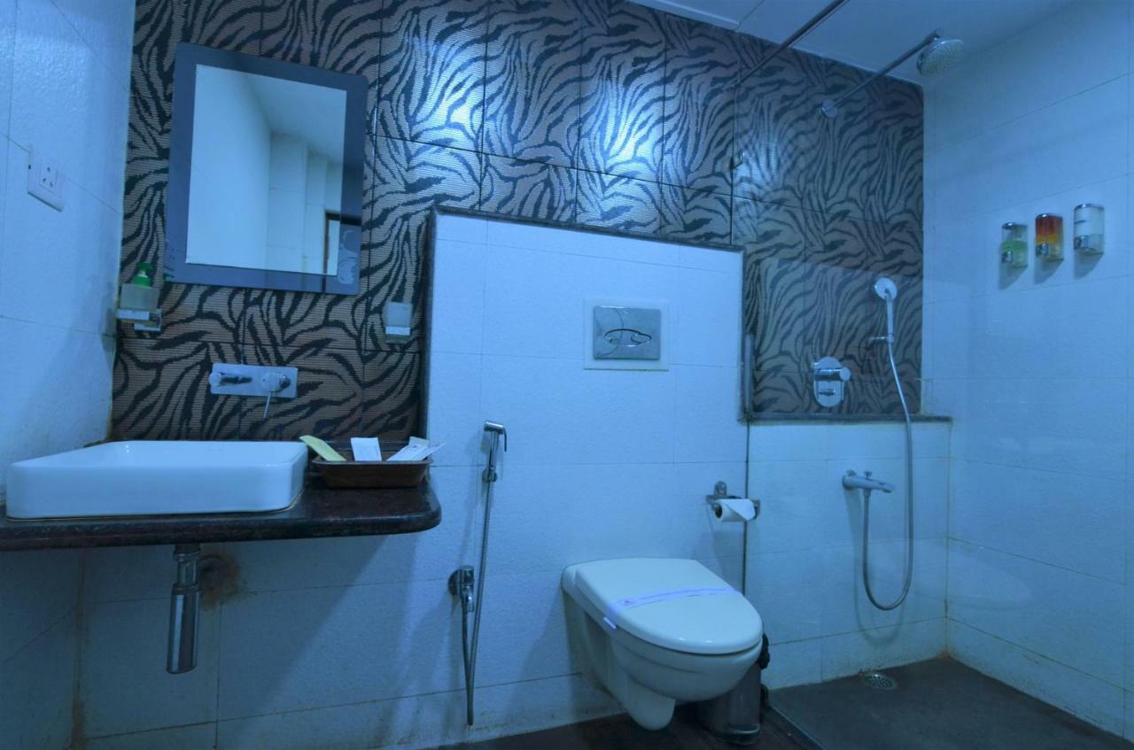The Majestic Suites Calcutá Quarto foto
